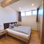 Golfweg 아파트